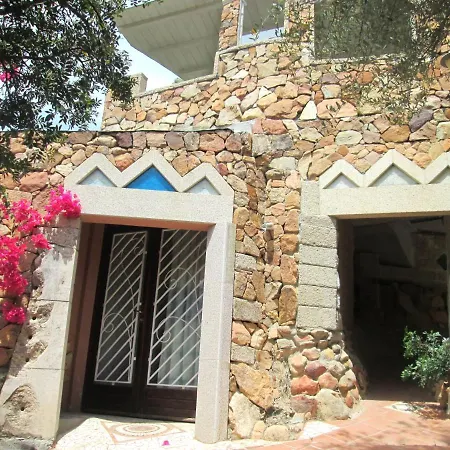 Sardinia Yellow House Villa Solanas  Exterior photo