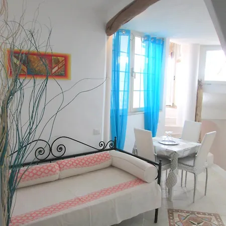Sardinia Yellow House Villa Solanas  Exterior photo