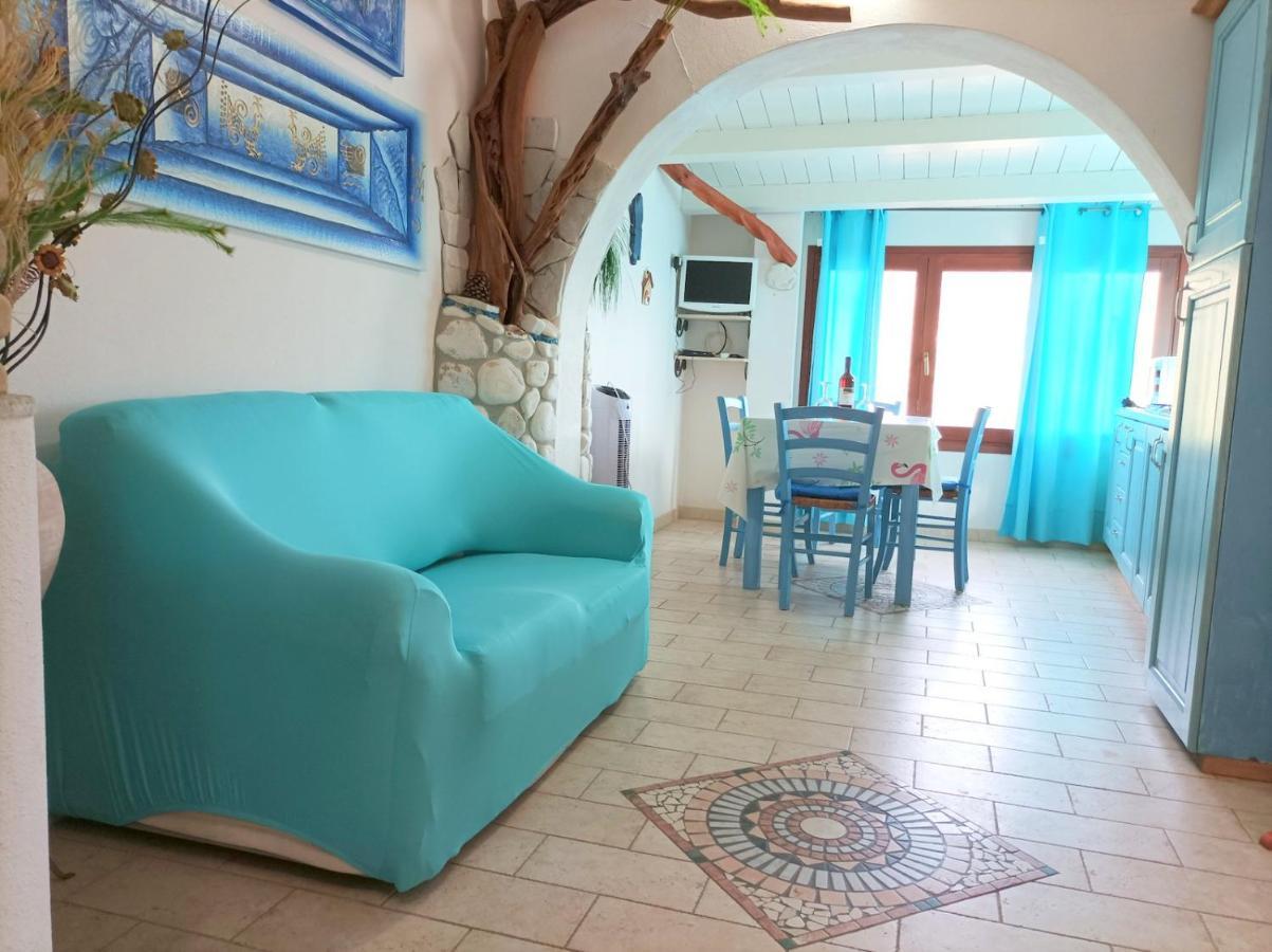 Sardinia Yellow House Holiday home